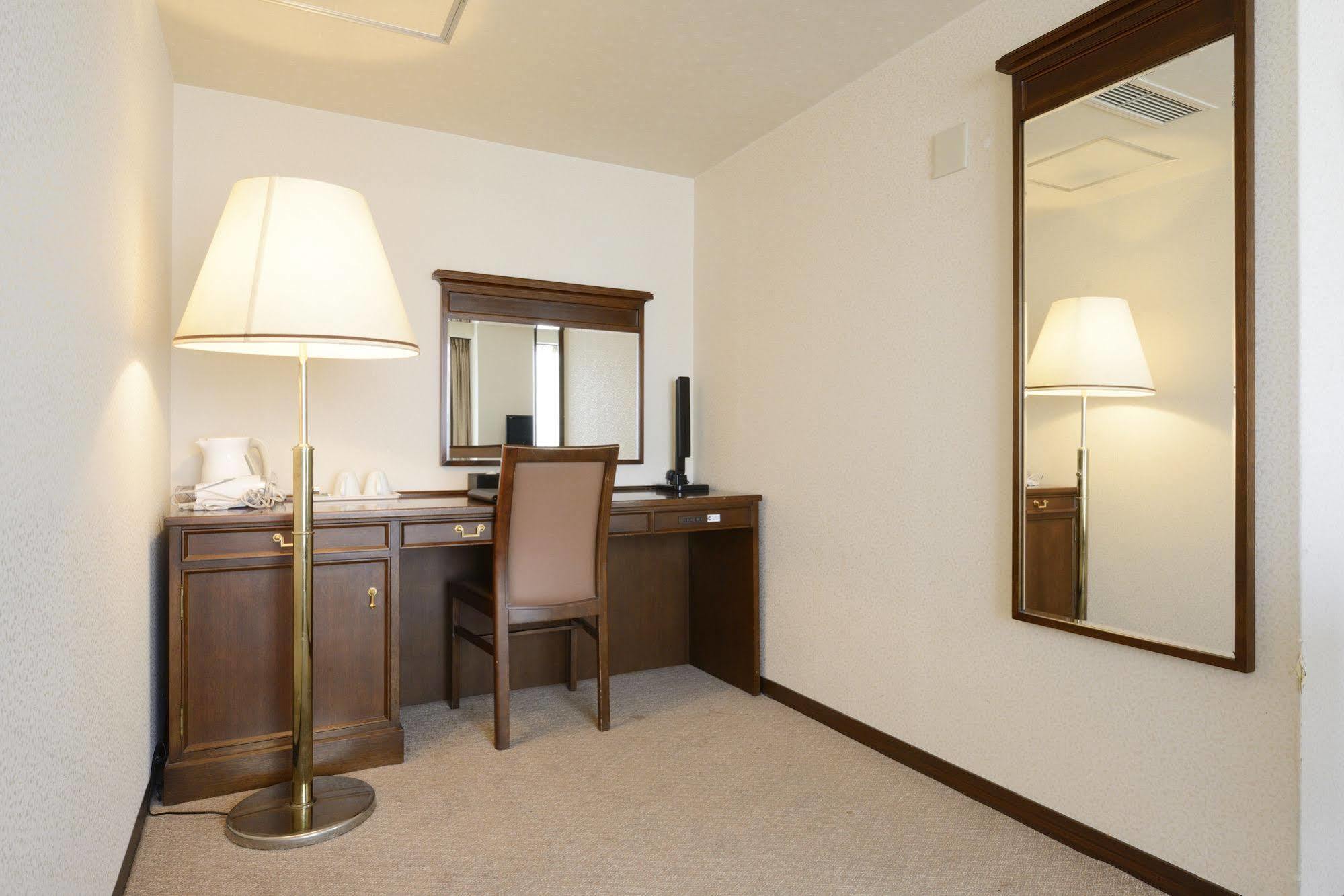 Daiichi Grand Hotel Kobe Sannomiya Exterior photo